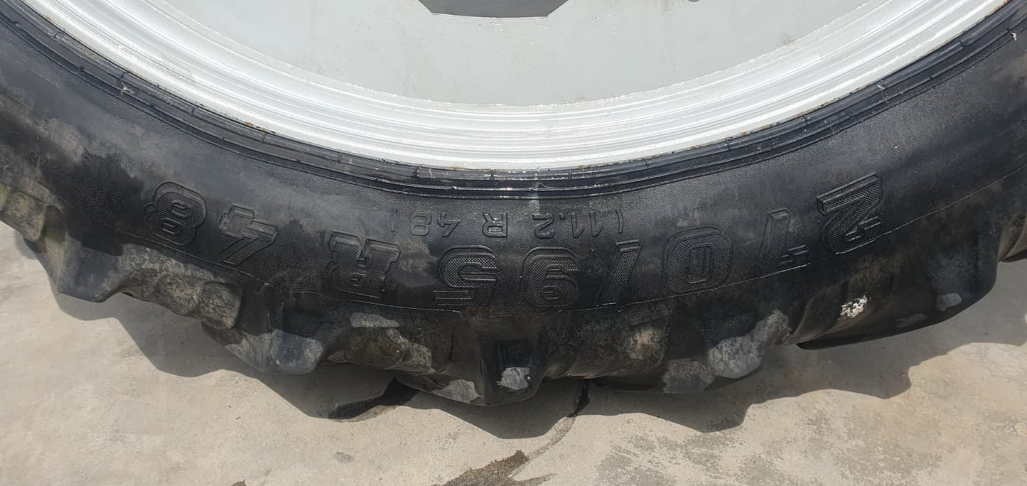 cauciuc 270/95R48 pentru tractor