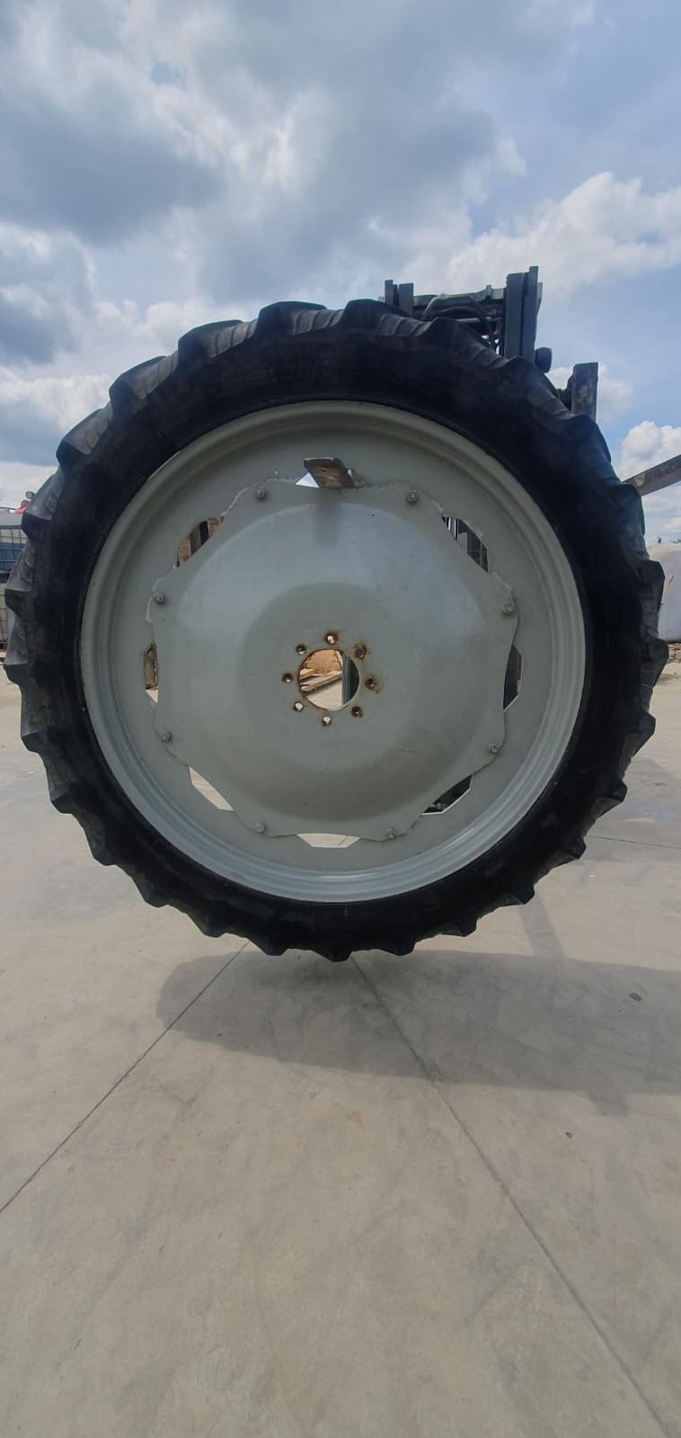 Roata pentru semanat pentru tractor