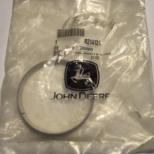 BUCSA-JOHNDEERE-R214121