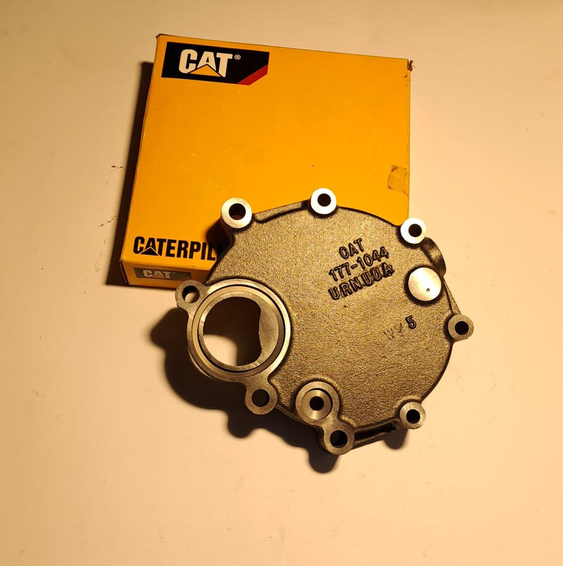 Capac pompa apa Caterpilar 177-1044 pentru C9
